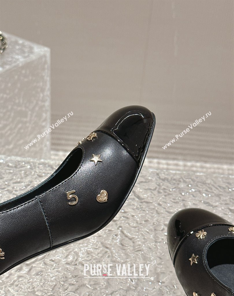 Chanel Lambskin Mary Janes Pumps with Logo Charm Black 2023 CH11211 (MD-231121064)