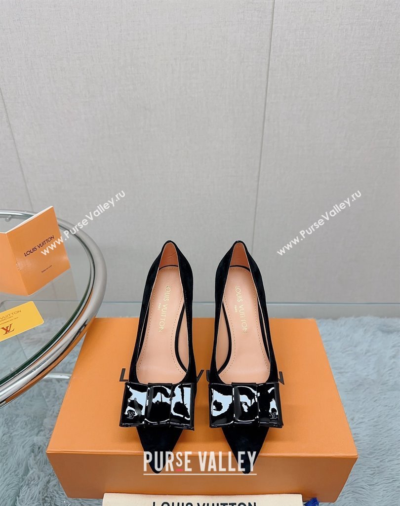 Louis Vuitton Blossom Pumps 7.5cm in Black Suede with Bow 2023 1AC84X (MD-231121052)