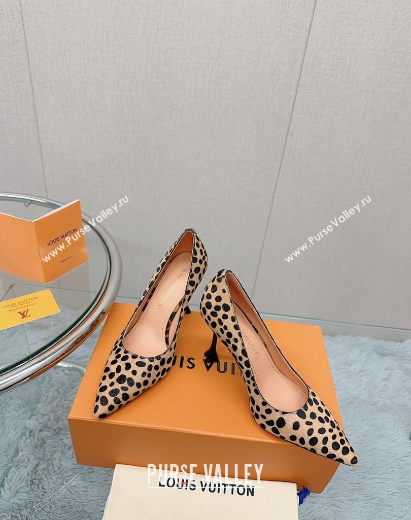 Louis Vuitton Blossom Pumps 9.5cm in Animal Print with Bow 2023 1ACAUX (MD-231121055)