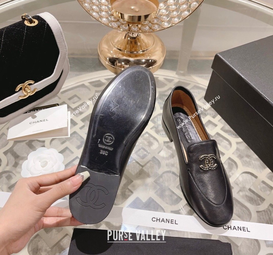 Chanel Lambskin Loafers with Pearls CC Black 2023 CH120106 (MD-231201032)