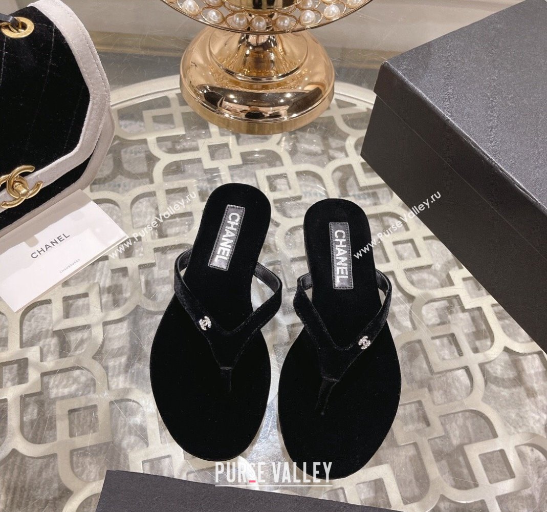 Chanel Velvet Flat Thong Slide Sandals with Crystal CC Black 2023 CH120106 (MD-231201036)