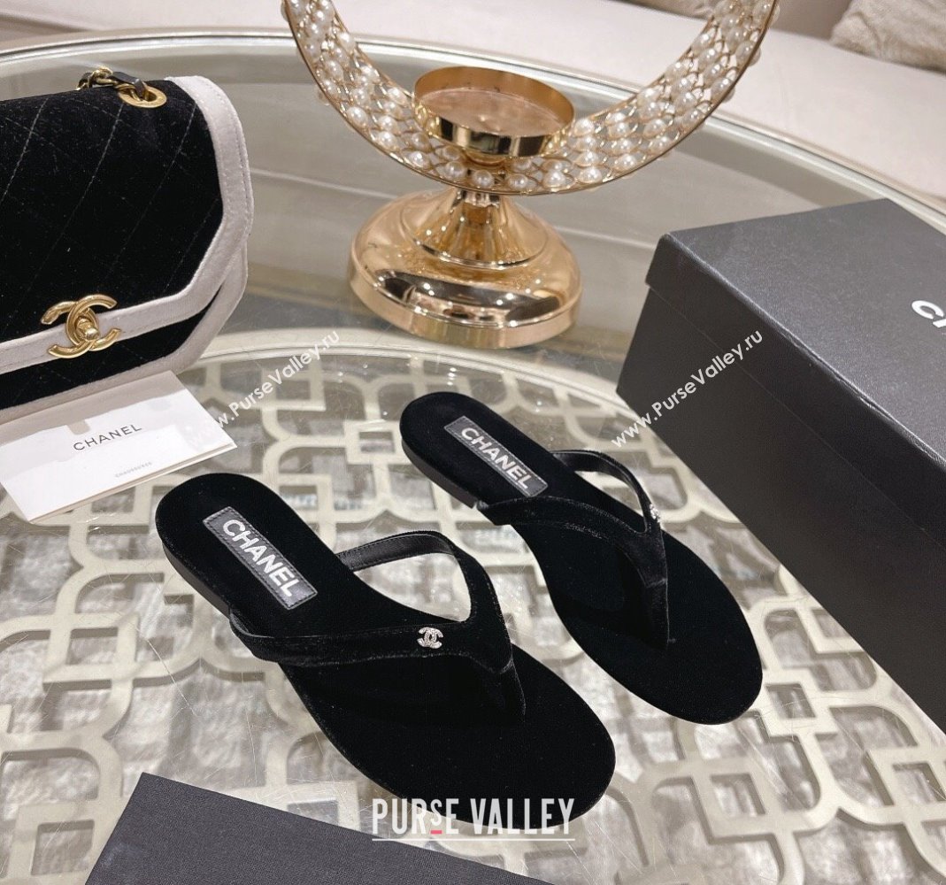 Chanel Velvet Flat Thong Slide Sandals with Crystal CC Black 2023 CH120106 (MD-231201036)