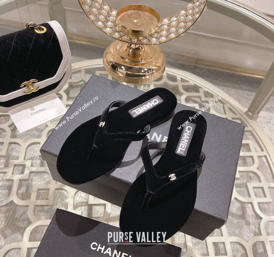 Chanel Velvet Flat Thong Slide Sandals with Crystal CC Black 2023 CH120106 (MD-231201036)