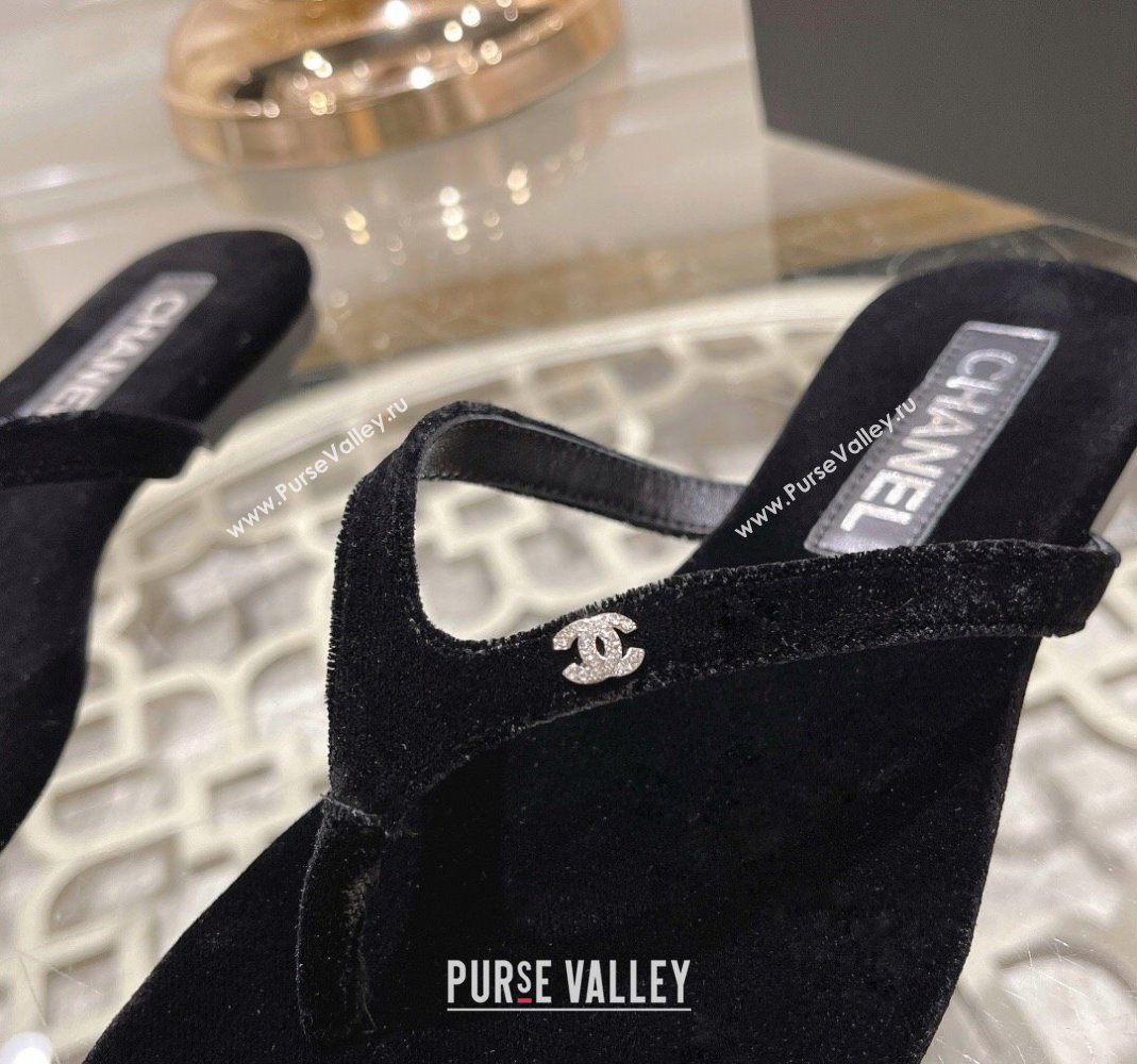 Chanel Velvet Flat Thong Slide Sandals with Crystal CC Black 2023 CH120106 (MD-231201036)