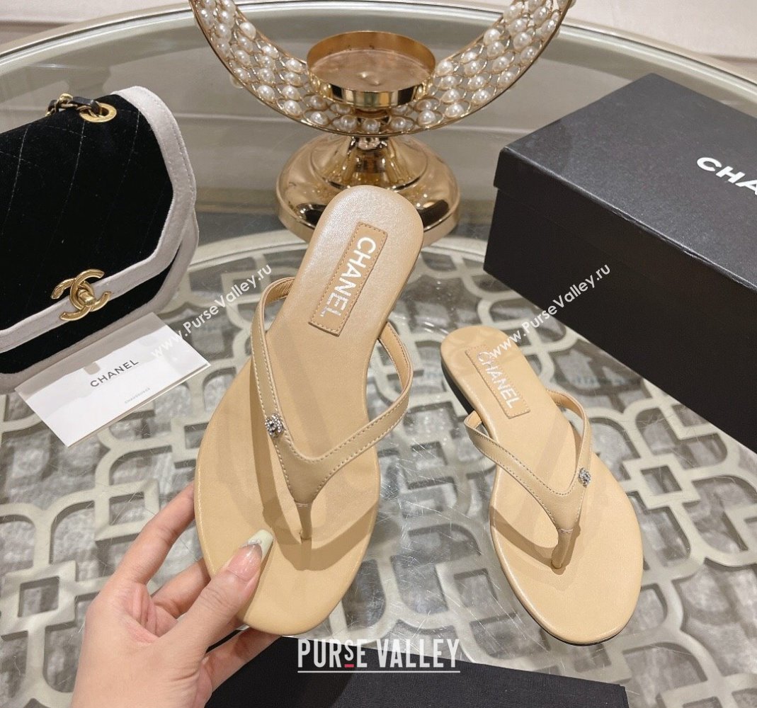 Chanel Leather Flat Thong Slide Sandals with Crystal CC Beige 2023 CH120106 (MD-231201037)