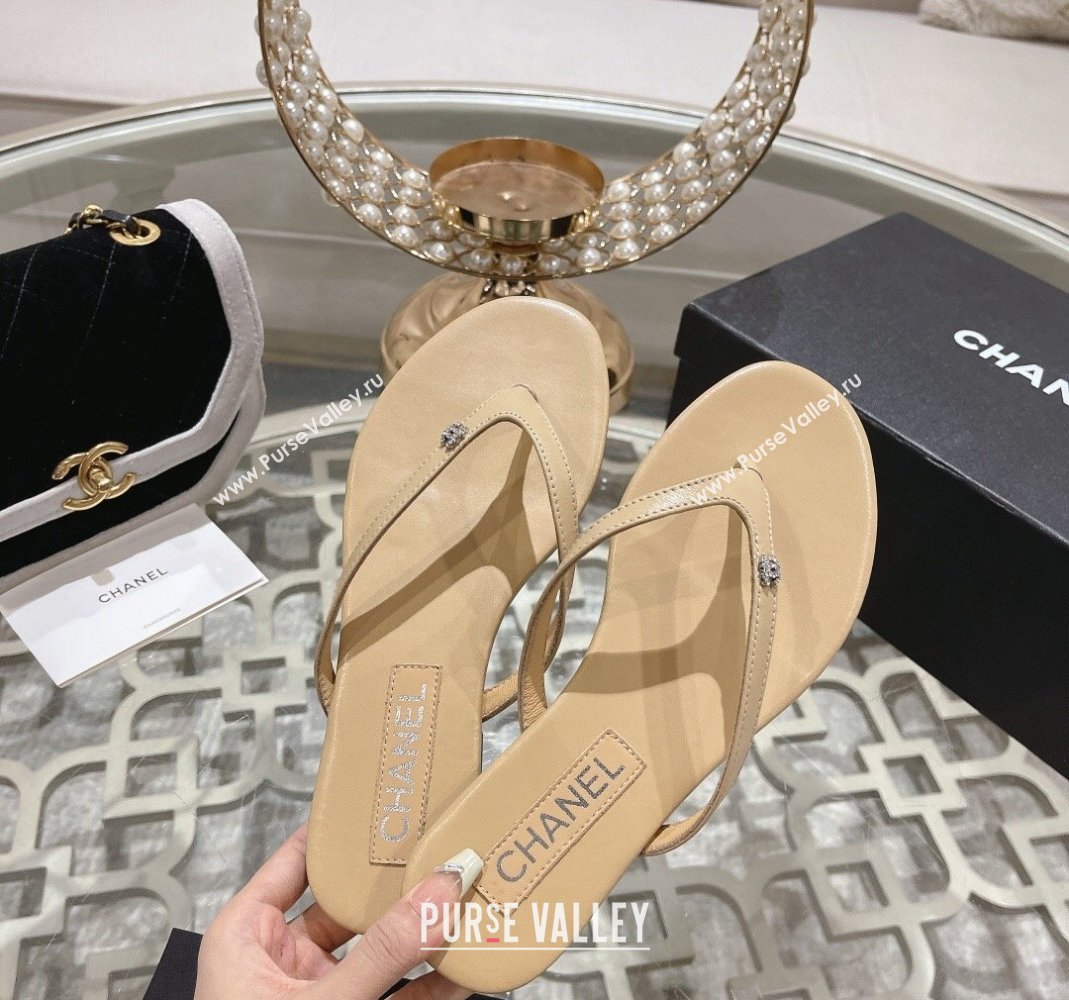 Chanel Leather Flat Thong Slide Sandals with Crystal CC Beige 2023 CH120106 (MD-231201037)