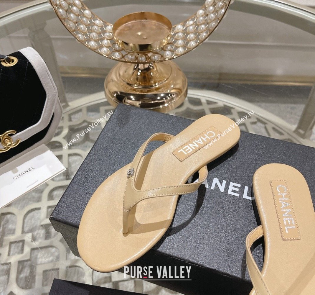 Chanel Leather Flat Thong Slide Sandals with Crystal CC Beige 2023 CH120106 (MD-231201037)