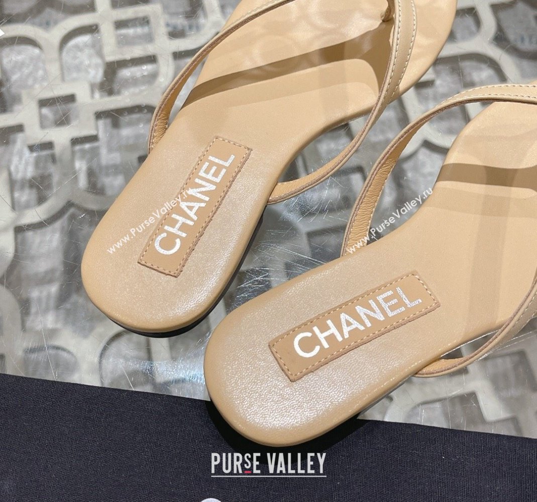 Chanel Leather Flat Thong Slide Sandals with Crystal CC Beige 2023 CH120106 (MD-231201037)