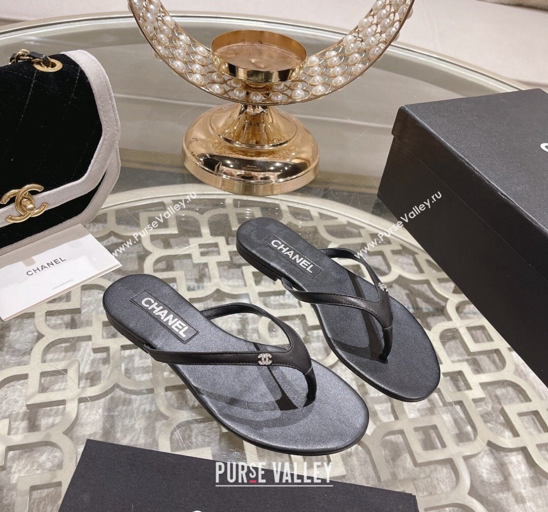 Chanel Leather Flat Thong Slide Sandals with Crystal CC Black 2023 CH120106 (MD-231201038)