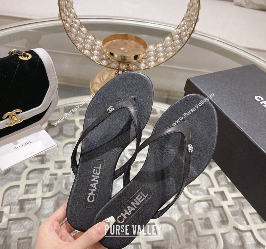 Chanel Leather Flat Thong Slide Sandals with Crystal CC Black 2023 CH120106 (MD-231201038)