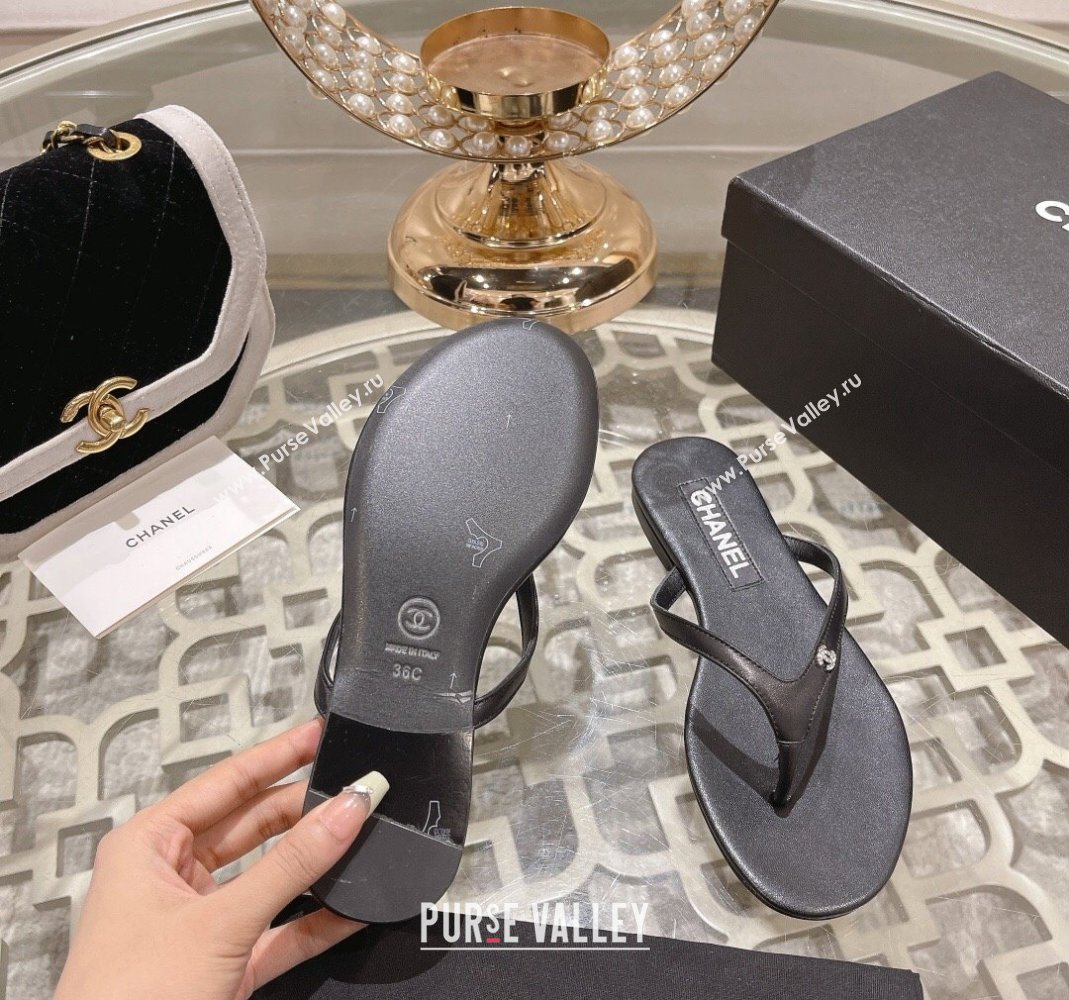 Chanel Leather Flat Thong Slide Sandals with Crystal CC Black 2023 CH120106 (MD-231201038)