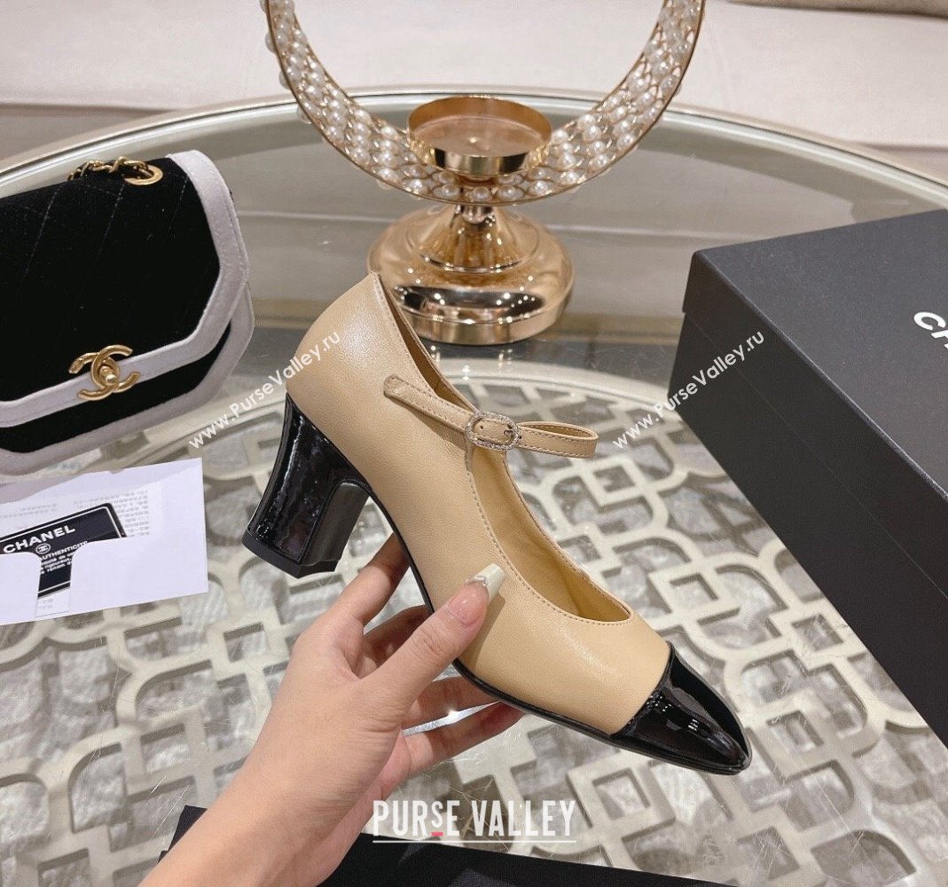 Chanel Lambskin and Patent Leather Mary Janes Pumps 6.5cm Beige/Black 2023 CH120107 (MD-231201045)