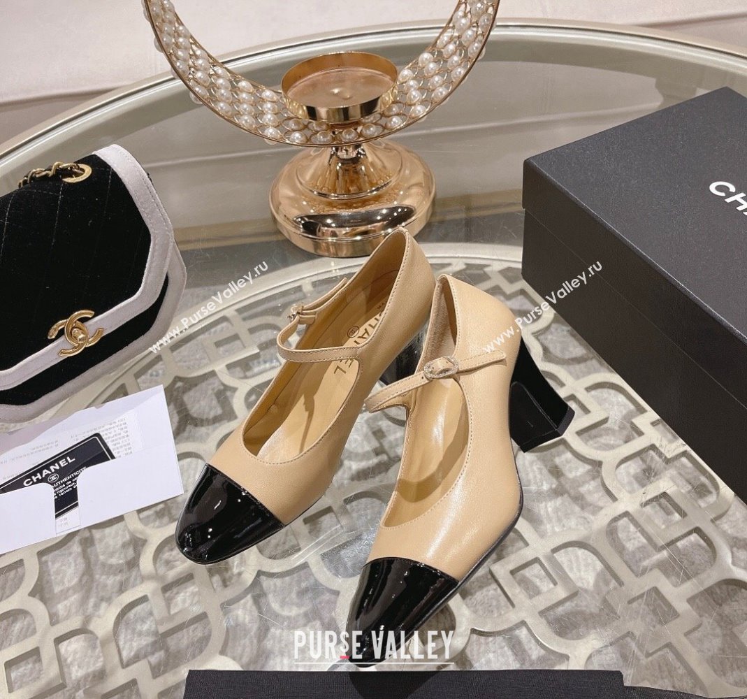 Chanel Lambskin and Patent Leather Mary Janes Pumps 6.5cm Beige/Black 2023 CH120107 (MD-231201045)