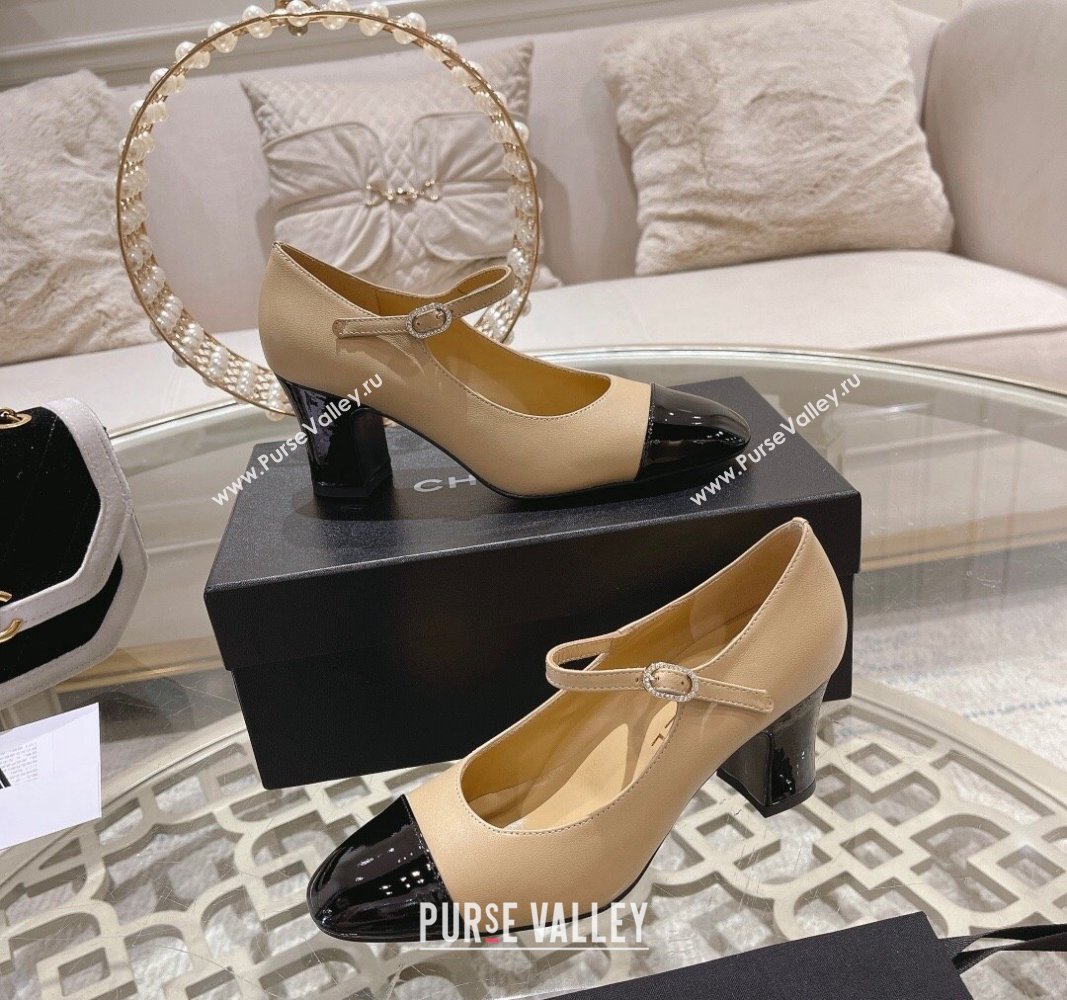 Chanel Lambskin and Patent Leather Mary Janes Pumps 6.5cm Beige/Black 2023 CH120107 (MD-231201045)