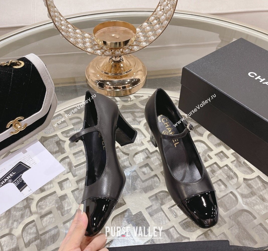 Chanel Lambskin and Calfskin Mary Janes Pumps 6.5cm Black 2023 CH120107 (MD-231201046)