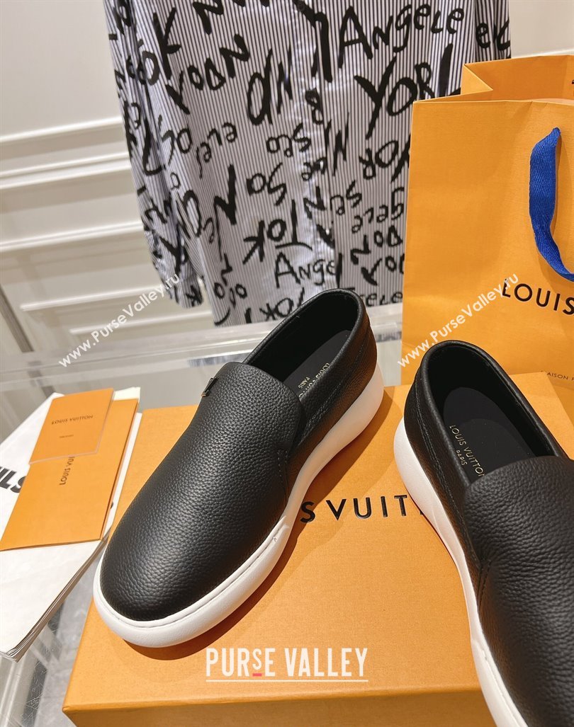 Louis Vuitton Mens LV Pacific Loafers in Grained Leather Black 2023 1ACF9K (MD-231204056)