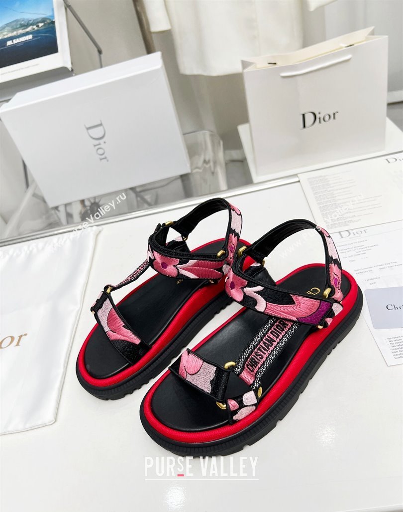 Dior D-Wave Sandals in Pink Embroidered Cotton 2023 DR121401 (MD-231214041)