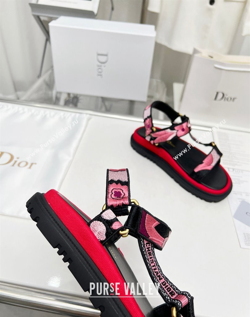 Dior D-Wave Sandals in Pink Embroidered Cotton 2023 DR121401 (MD-231214041)