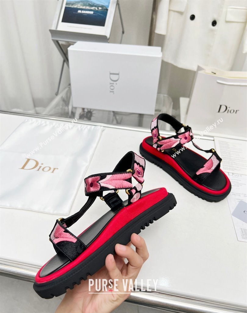 Dior D-Wave Sandals in Pink Embroidered Cotton 2023 DR121401 (MD-231214041)