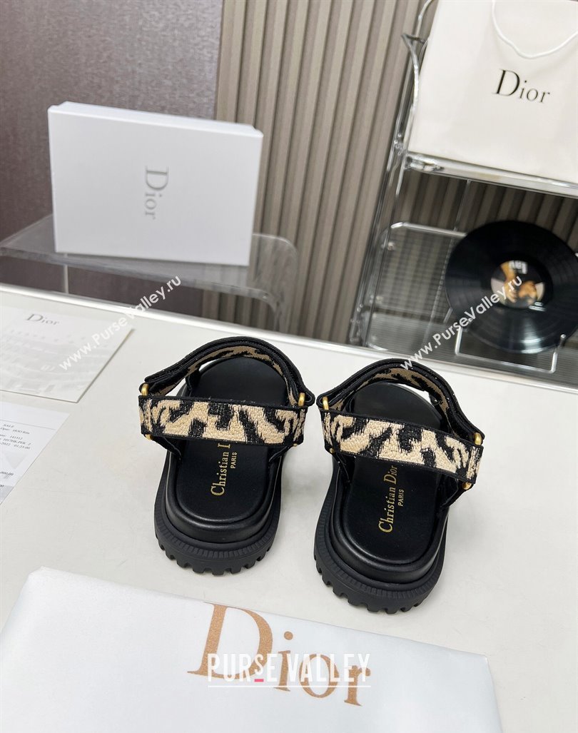 Dior D-Wave Sandals in Beige Multicolor Mizza Embroidered Cotton 2023 DR121401 (MD-231214044)