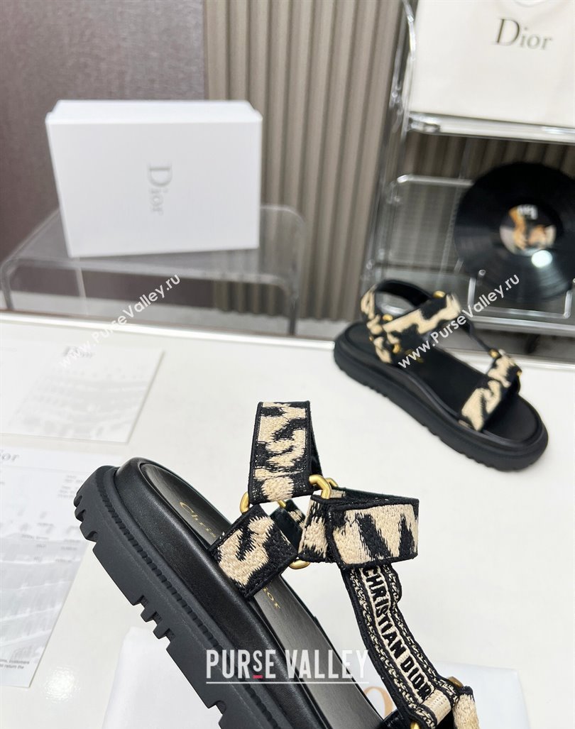 Dior D-Wave Sandals in Beige Multicolor Mizza Embroidered Cotton 2023 DR121401 (MD-231214044)