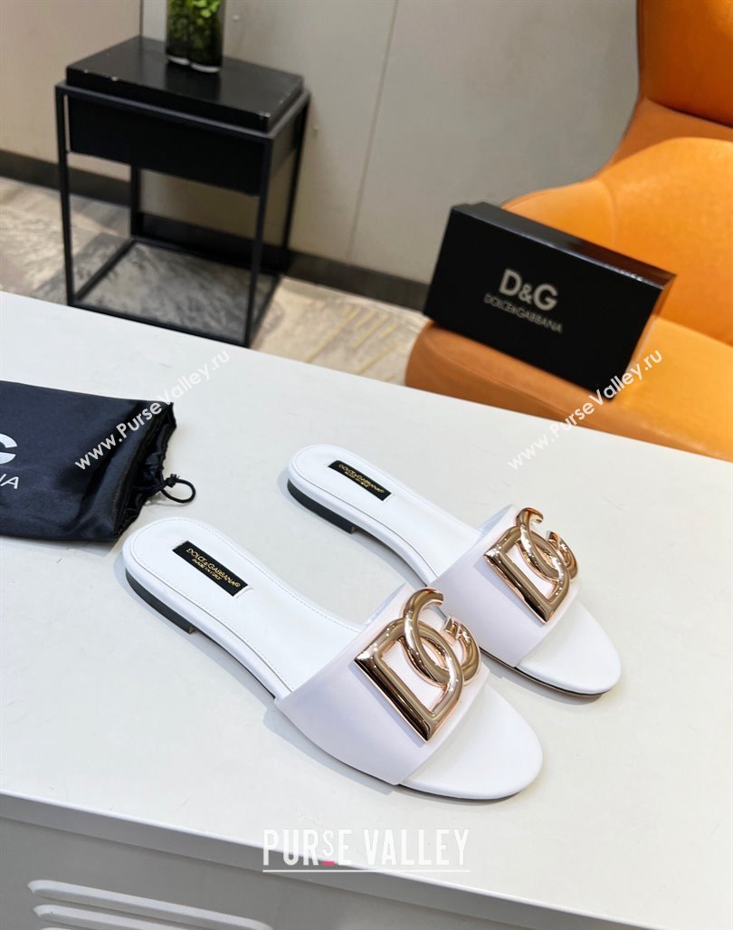 Dolce Gabbana Leather Flat Slide Sandals with DG Logo White 2023 DG12152 (MD-231215093)