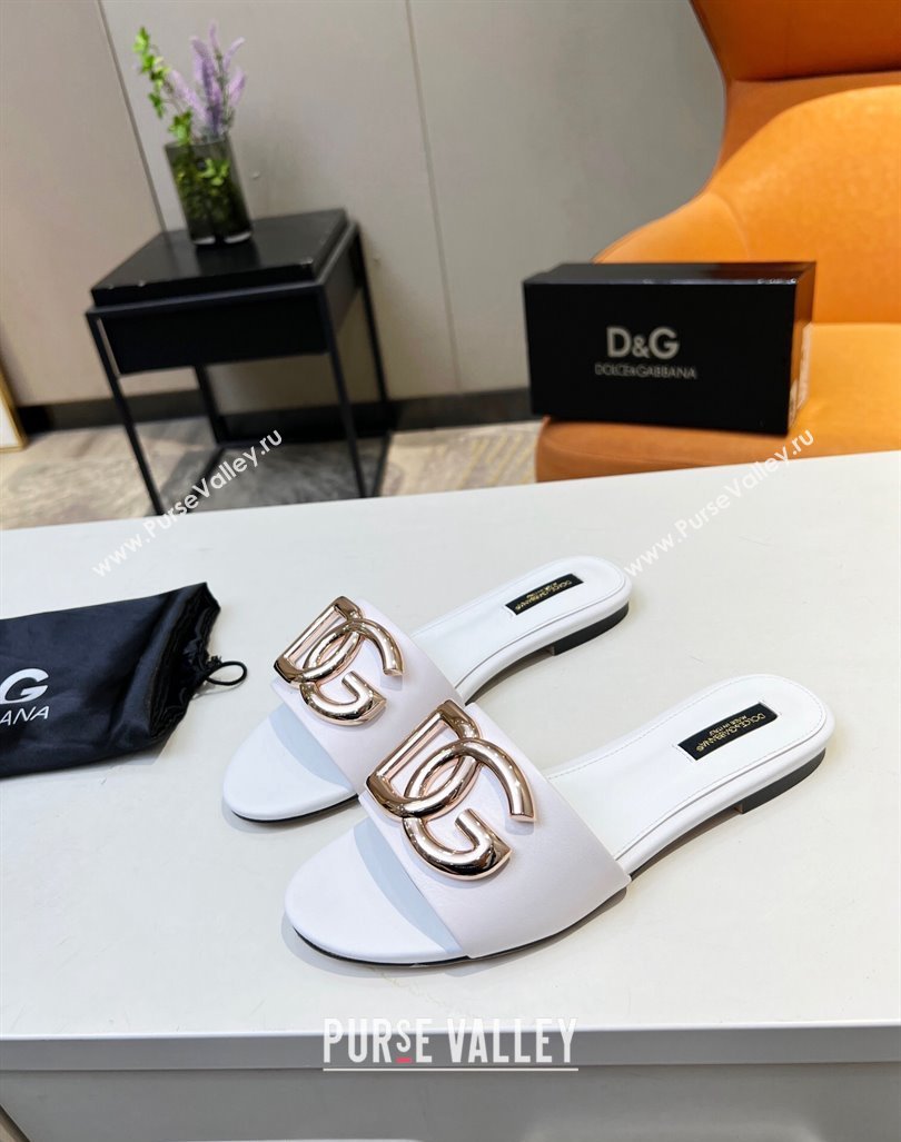 Dolce Gabbana Leather Flat Slide Sandals with DG Logo White 2023 DG12152 (MD-231215093)