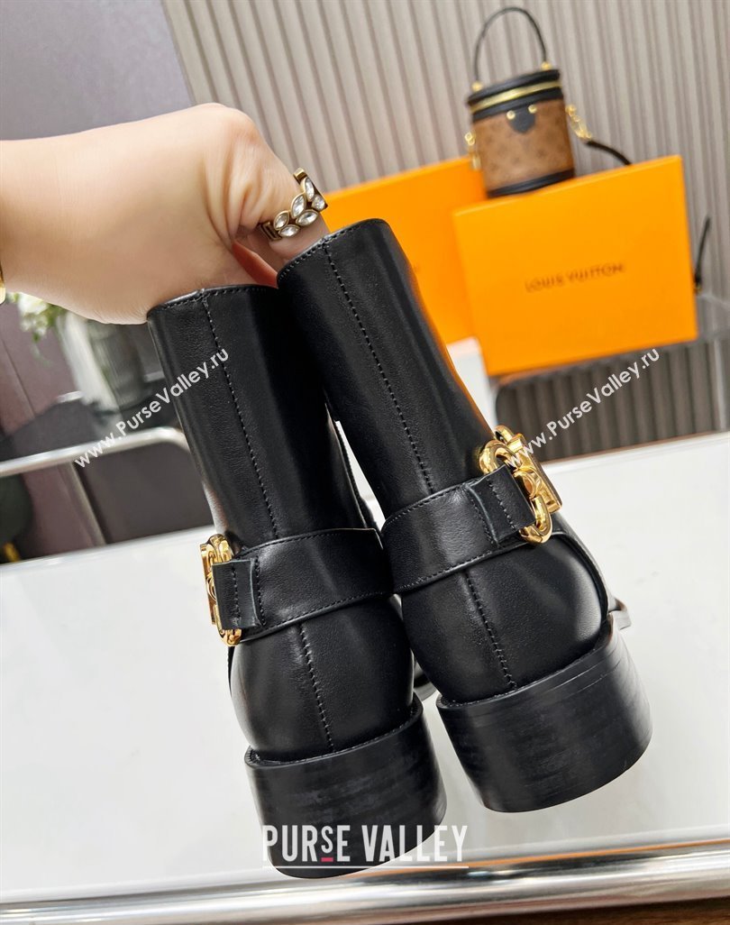 Louis Vuitton Westside Flat Ankle Boots in Black Calf Leather with Hook Chain 2023 1AC6WL (MD-231218026)