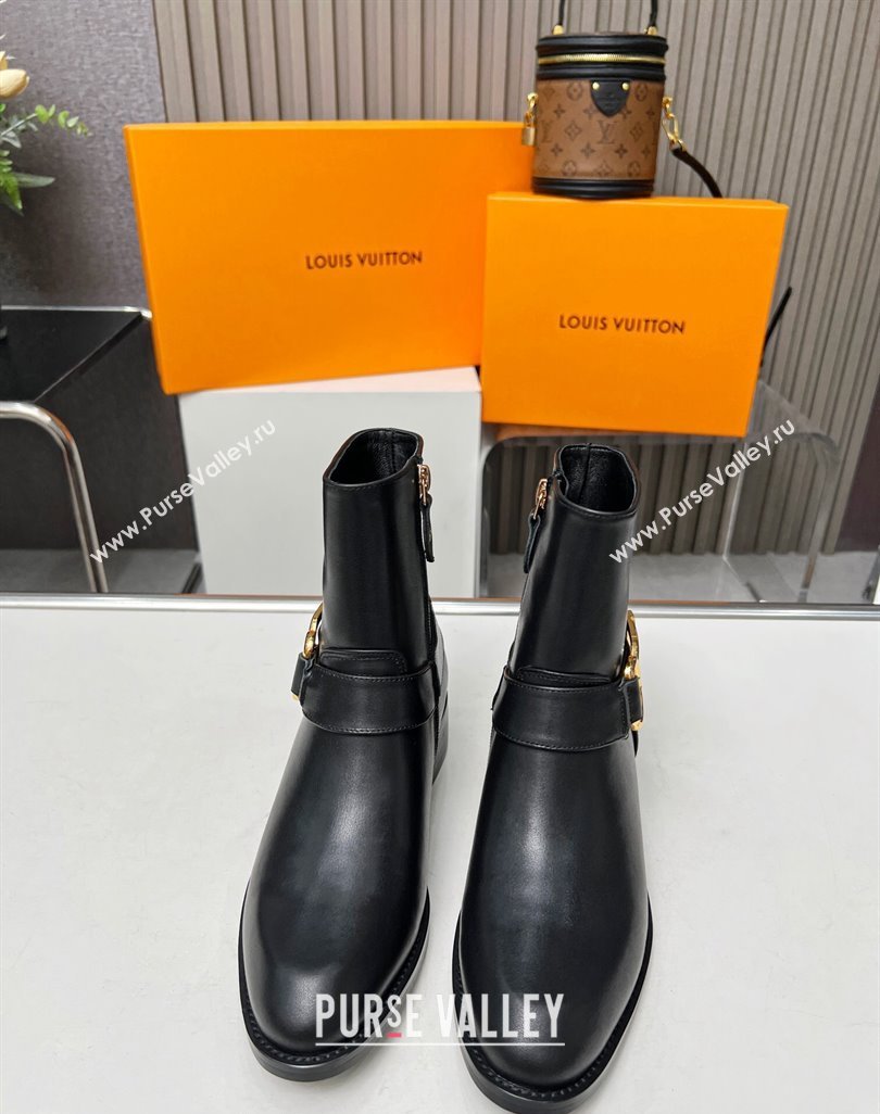 Louis Vuitton Westside Flat Ankle Boots in Black Calf Leather with Hook Chain 2023 1AC6WL (MD-231218026)