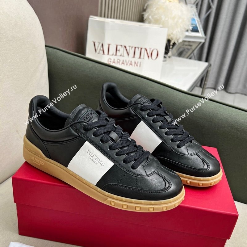 Valentino Upvillage Sneakers in Nappa Calfskin Black/Apricot 2023 (MD-231218078)
