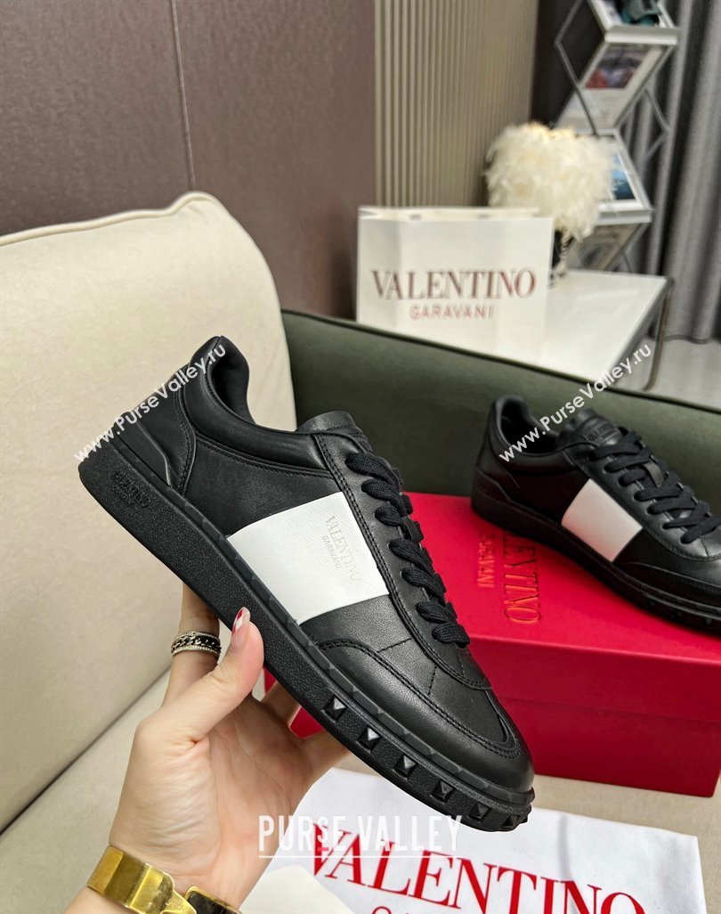 Valentino Upvillage Sneakers in Nappa Calfskin Black/White 2023 (MD-231218081)