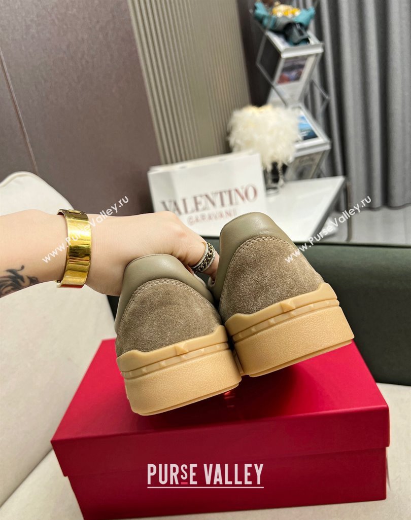 Valentino Upvillage Sneakers in Suede Khaki Grey 2023 (MD-231218084)