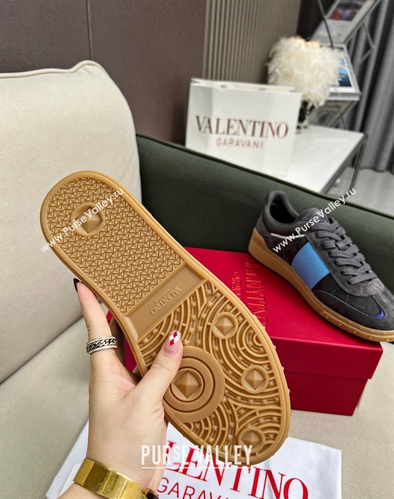 Valentino Upvillage Sneakers in Suede Black 2023 (MD-231218086)