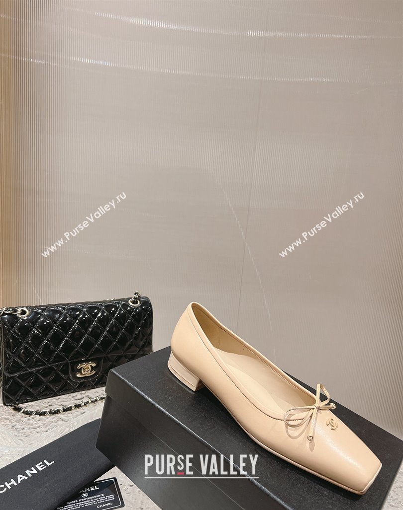 Chanel Lambskin Square Pumps 3.5cm with Bow Beige 2023 CH121307 (MD-231213032)