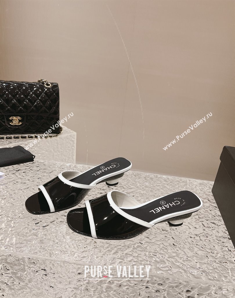 Chanel Patent Calfskin Heel Slide Sandals 5cm Black1/White 2023 CH121308 (MD-231213040)