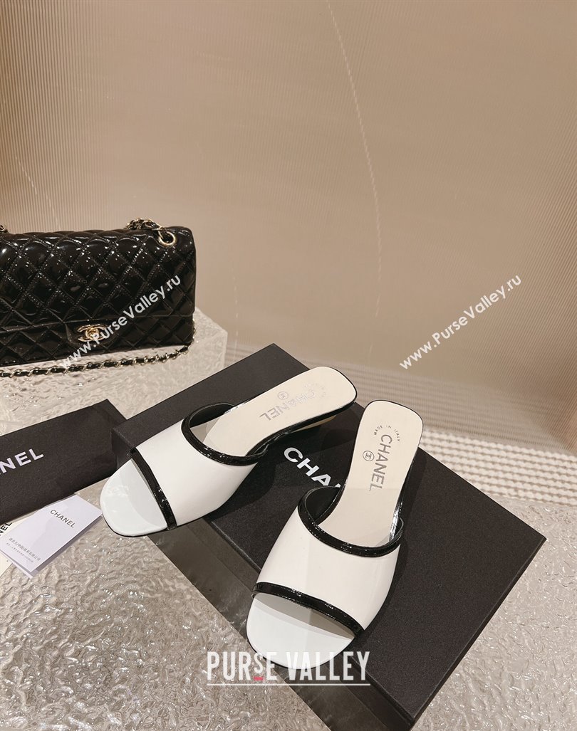 Chanel Patent Calfskin Heel Slide Sandals 5cm White1/Black 2023 CH121308 (MD-231213042)