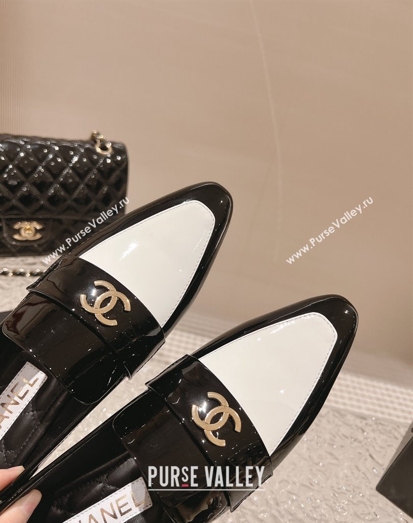 Chanel Patent Calfskin Pointed Loafers Black/White 2023 CH121309 (MD-231213048)