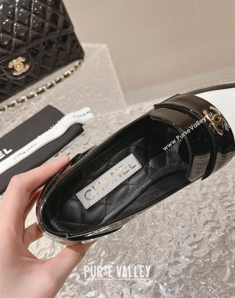 Chanel Patent Calfskin Pointed Loafers Black/White 2023 CH121309 (MD-231213048)