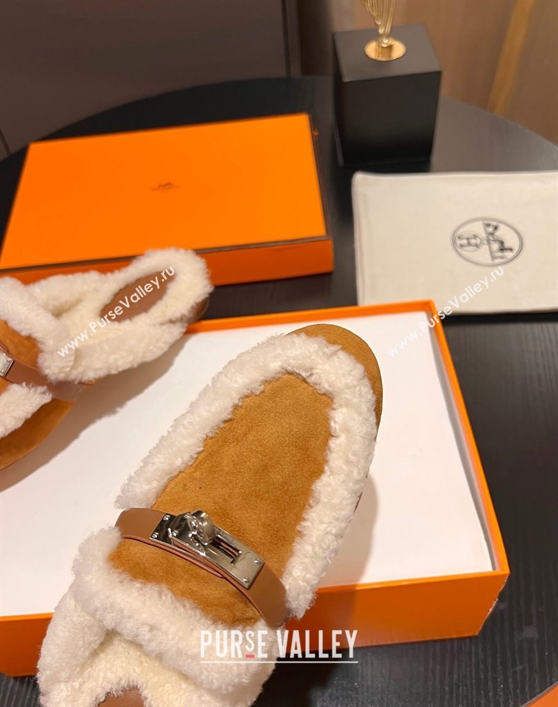 Hermes Oz Flat Mules in Suede and Shearling with Kelly Buckle Yellow 2023 H09011 (MD-231215046)