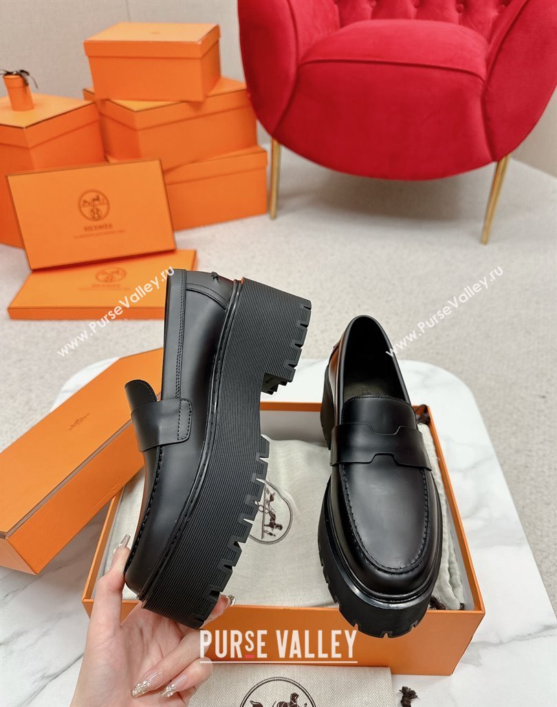 Hermes Gentle Platform Loafers in Calfskin Black 2023 (MD-231215070)