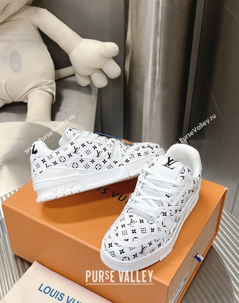 Louis Vuitton LV Trainer Sneakers in Mini Monogram Leather White/Black 2023 LV121802 (MD-231218065)