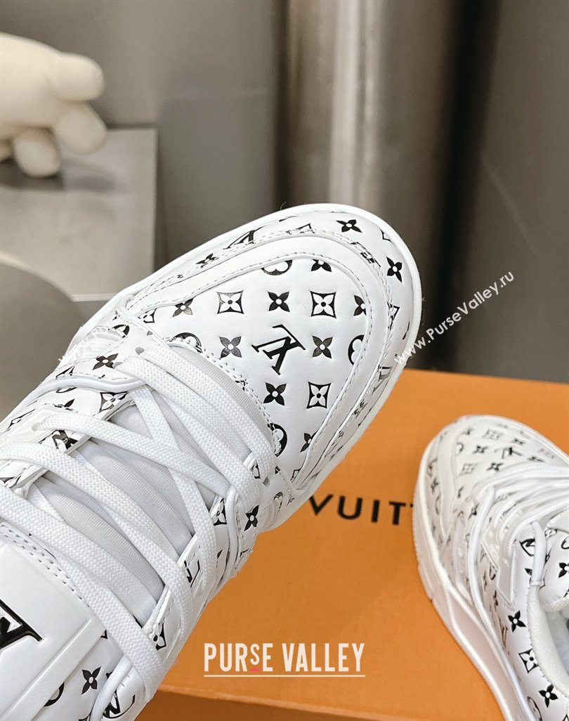 Louis Vuitton LV Trainer Sneakers in Mini Monogram Leather White/Black 2023 LV121802 (MD-231218065)