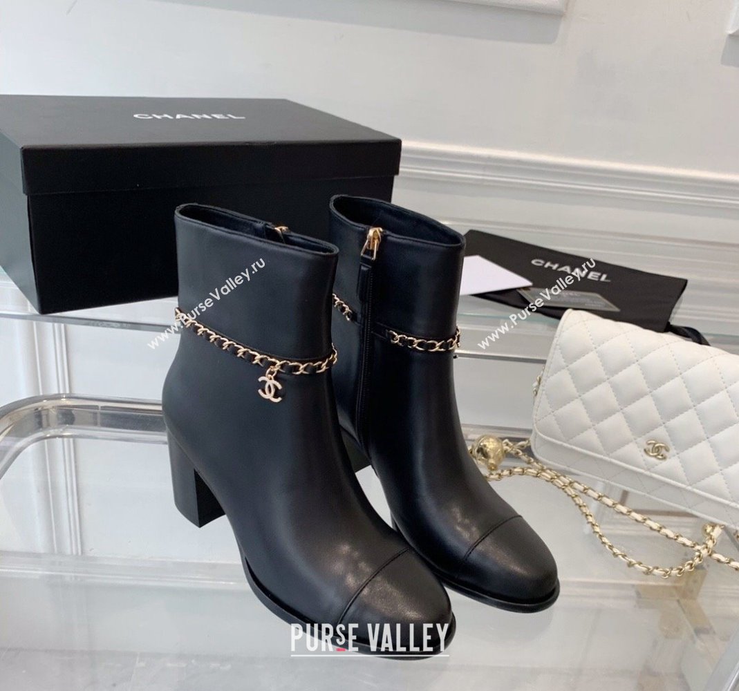 Chanel Calfskin Ankle Boots with CC Chain Black 2023 CH121311 (SS-231213057)