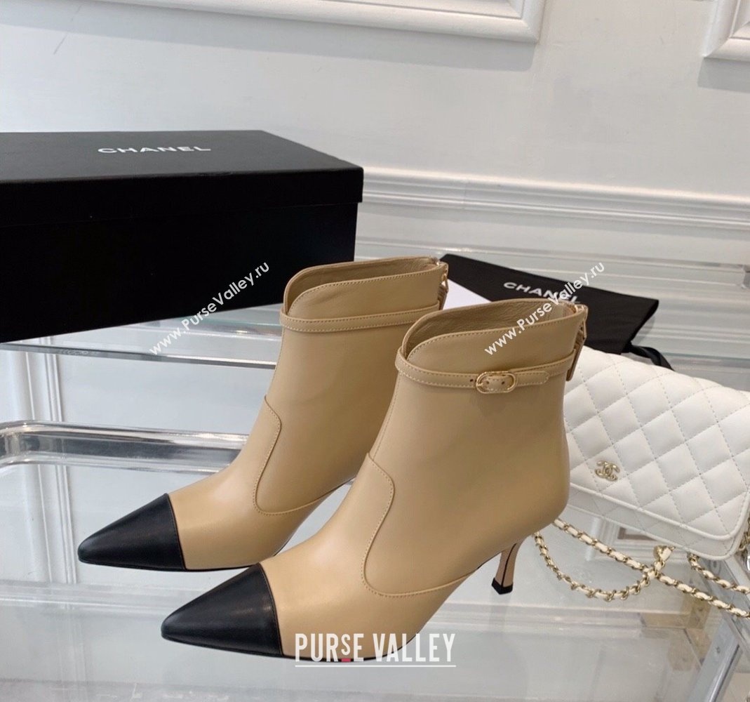 Chanel Calfskin Pointed Ankle Boots 7.5cm with Buckle Beige 2023 CH121311 (SS-231213059)