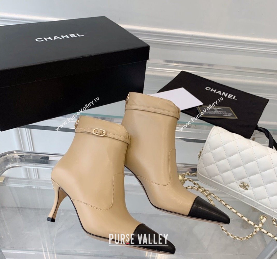 Chanel Calfskin Pointed Ankle Boots 7.5cm with Buckle Beige 2023 CH121311 (SS-231213059)