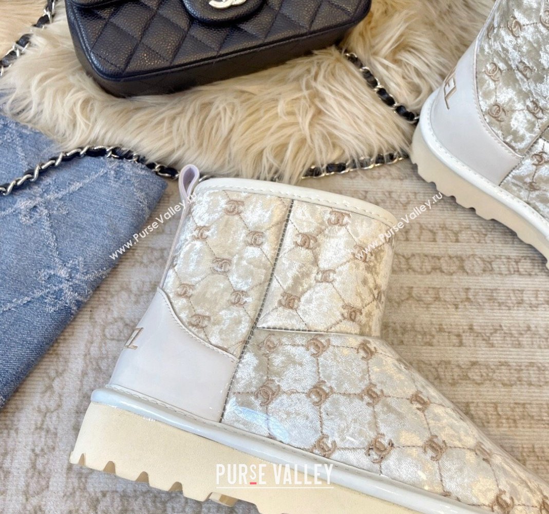 Chanel PVC Snow Boots with CC Embroidery White 2023 CH121312 (KL-231213064)