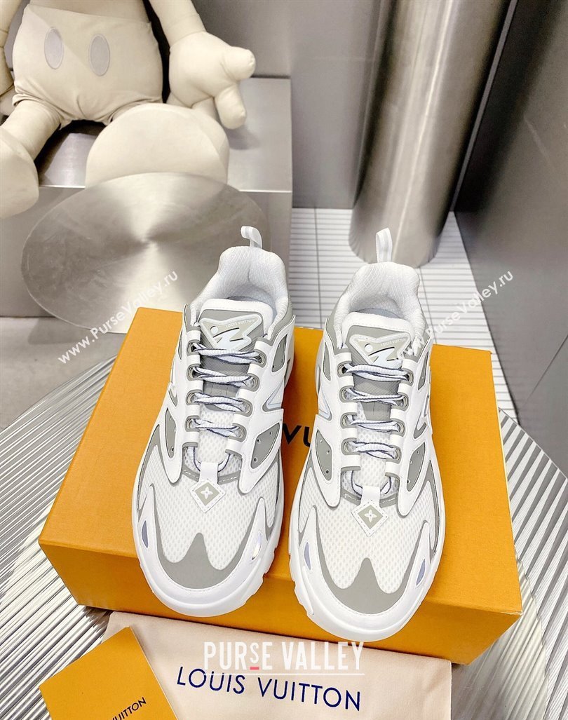 Louis Vuitton Mens LV Runner Tatic Sneakers in Mesh and Leather White 2 2024 1ACF17 (MD-240105124)