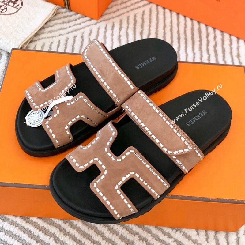 Hermes Chypre Flat Sandals in Suede with Crystals Rose Beige 2024 0104 (MD-240104083)