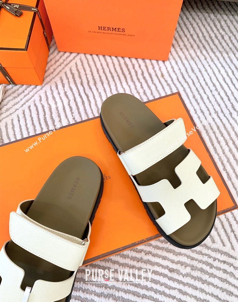 Hermes Chypre Flat Sandals in Grained Calfskin White 2024 0104 (MD-240104086)