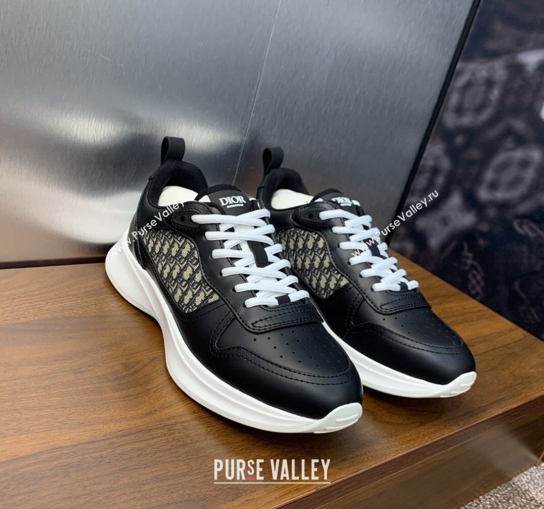 Dior Mens B25 Runner Sneakers in Smooth Calfskin and Dior Oblique Jacquard Black/White 2024 (MD-240106024)